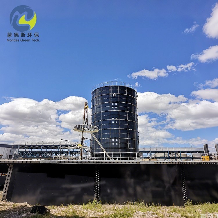 Safety Robust Design Bolted Steel Storage Tanks Ph Range 1-14 With Ladders Customizable Solution